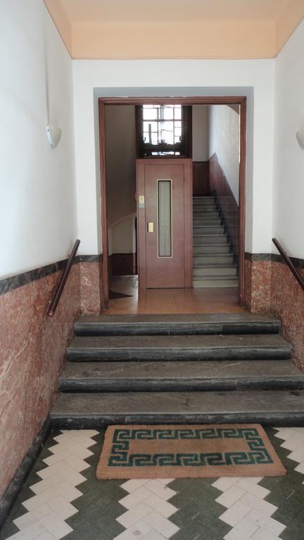 Fhr-Appartamento A San Giovanni Rome Exterior photo